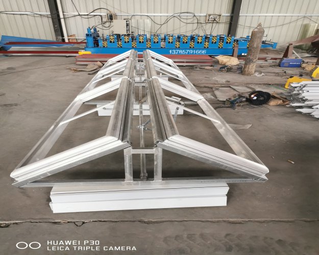 采光屋頂通風(fēng)氣樓